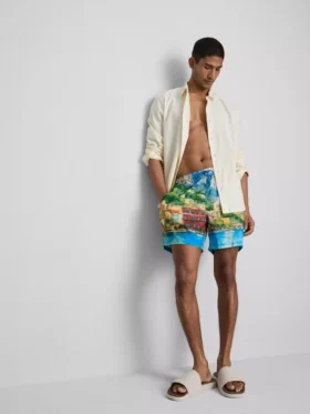 Bade-Shorts mit Landschaftsmotiv