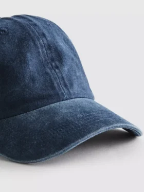 Baseballkappe mit Acid-Wash-Effekt