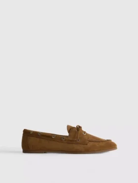 Bootsschuhe mit Schnürdetails
