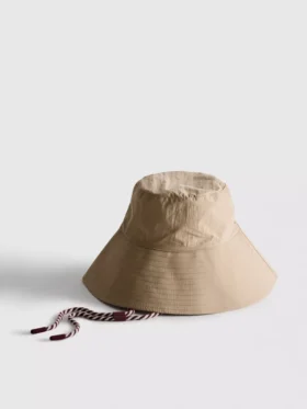 Bucket-Hat mit Kinnriemen