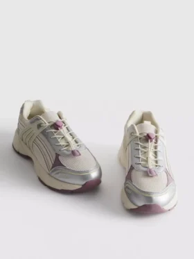 Chunky-Sneaker mit Knebelverschluss