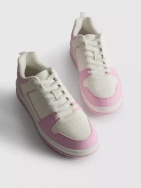 Court-Sneaker im Color-Block-Design