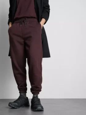 Essential Jogginghose mit Bündchen und Kordelzug