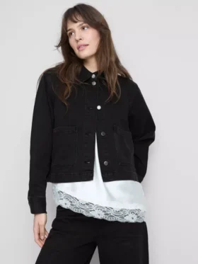 Jeansjacke aus Baumwolle mit aufgesetzten Taschen