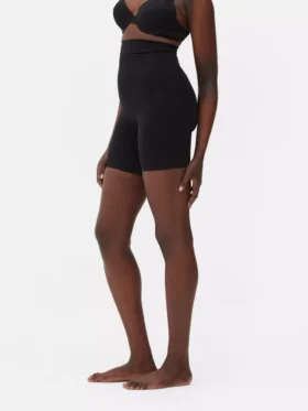 Nahtlose Shorts mit Po-Lifting-Effekt