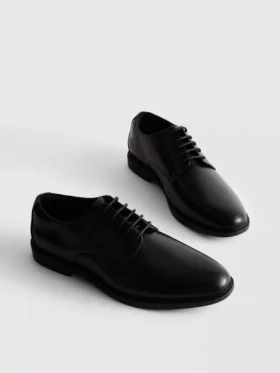 Oxfords mit Schnürung