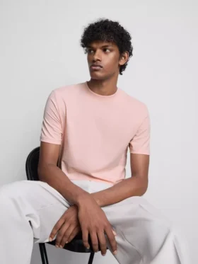 Schmal geschnittenes Stretch-T-Shirt